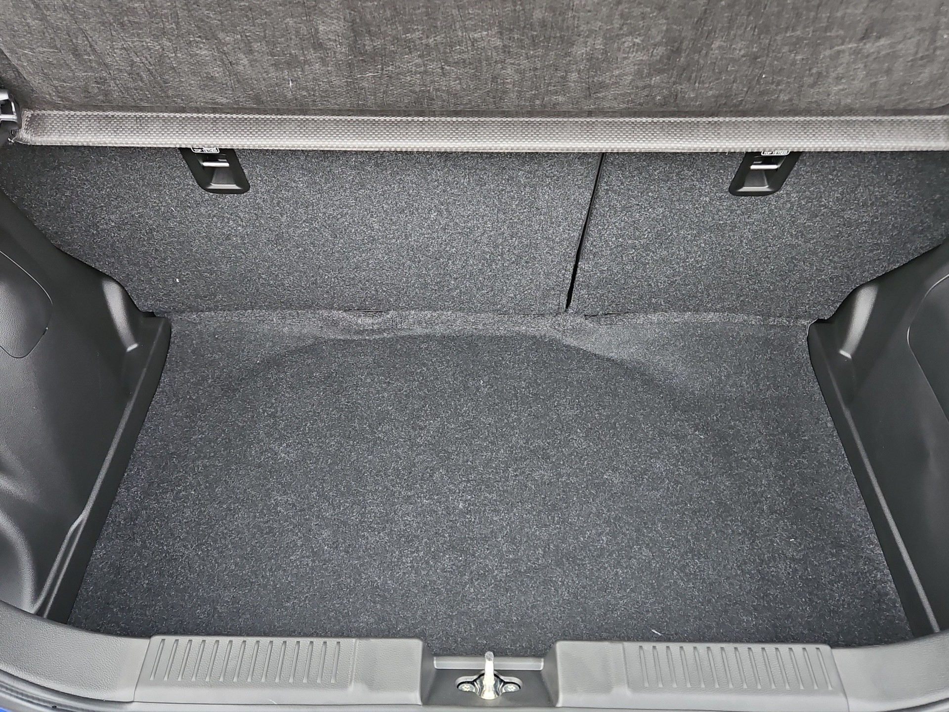 SUZUKI Swift 1.2 Compact Top Hybrid 4x4-image-8