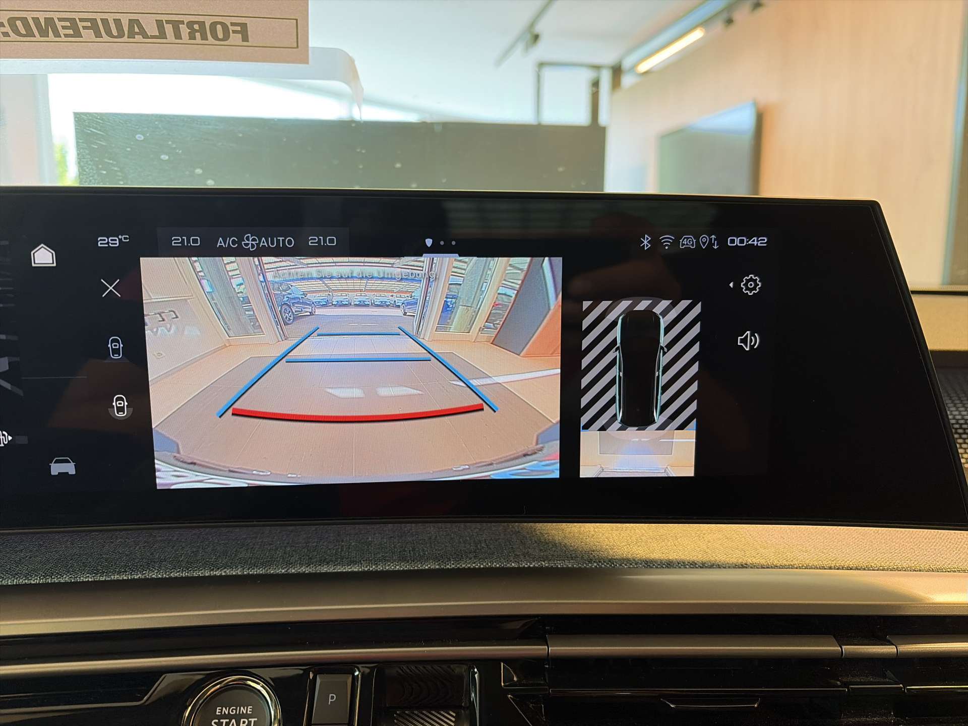 PEUGEOT 5008 145 Hybrid GT 7-Plätzer e-DCS-Automat-image-9