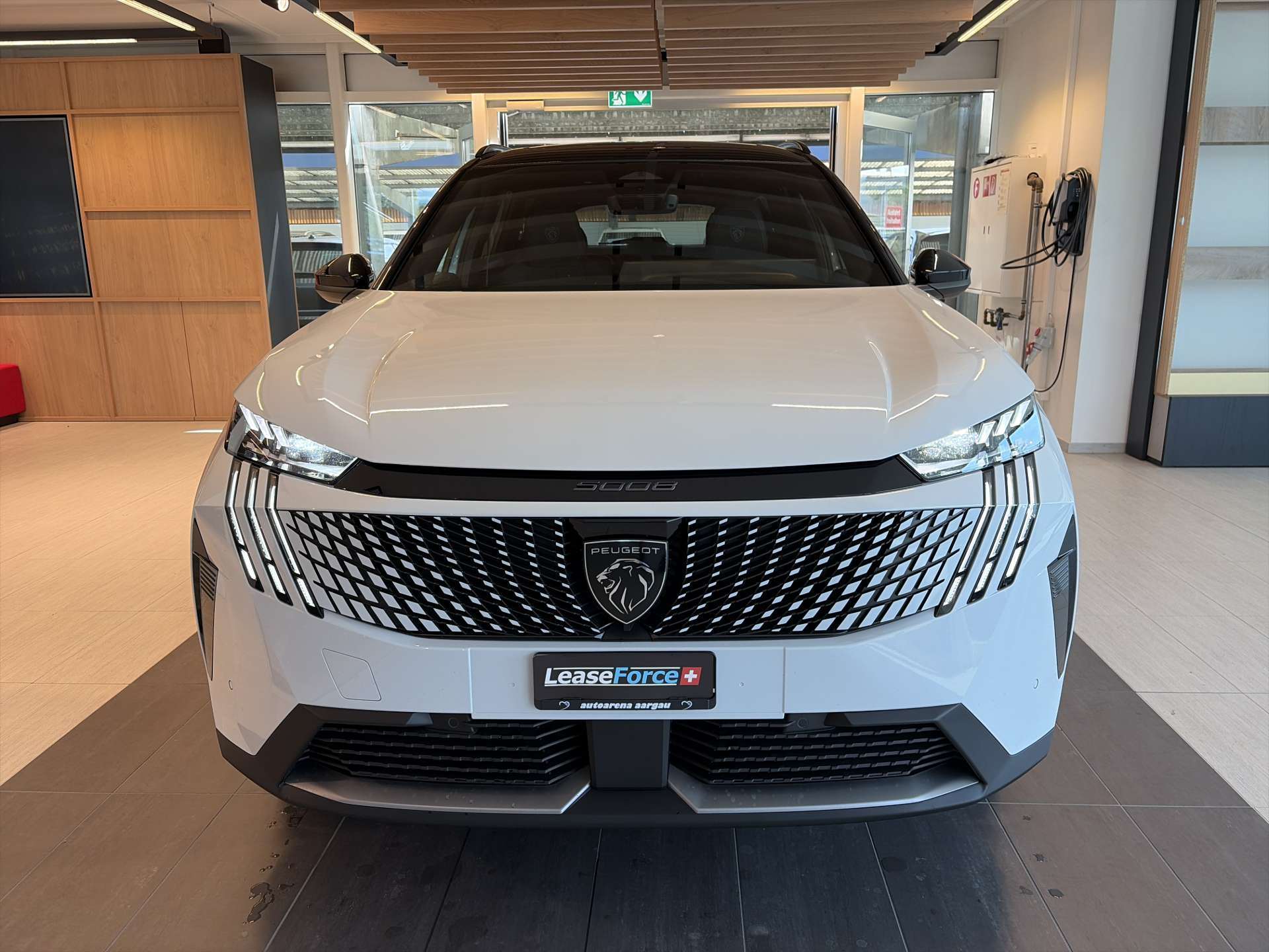 PEUGEOT 5008 145 Hybrid GT 7-Plätzer e-DCS-Automat-image-10