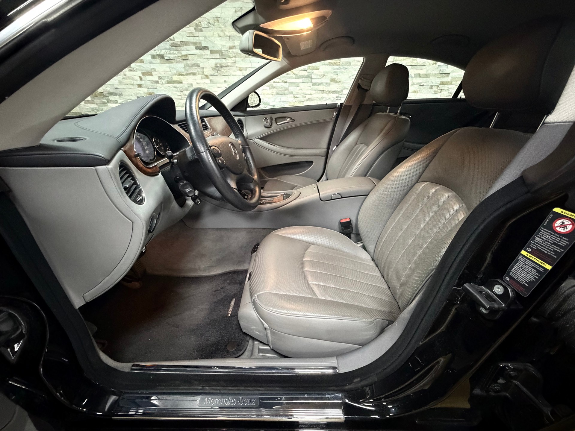 MERCEDES-BENZ CLS 500 7G-Tronic-image-10