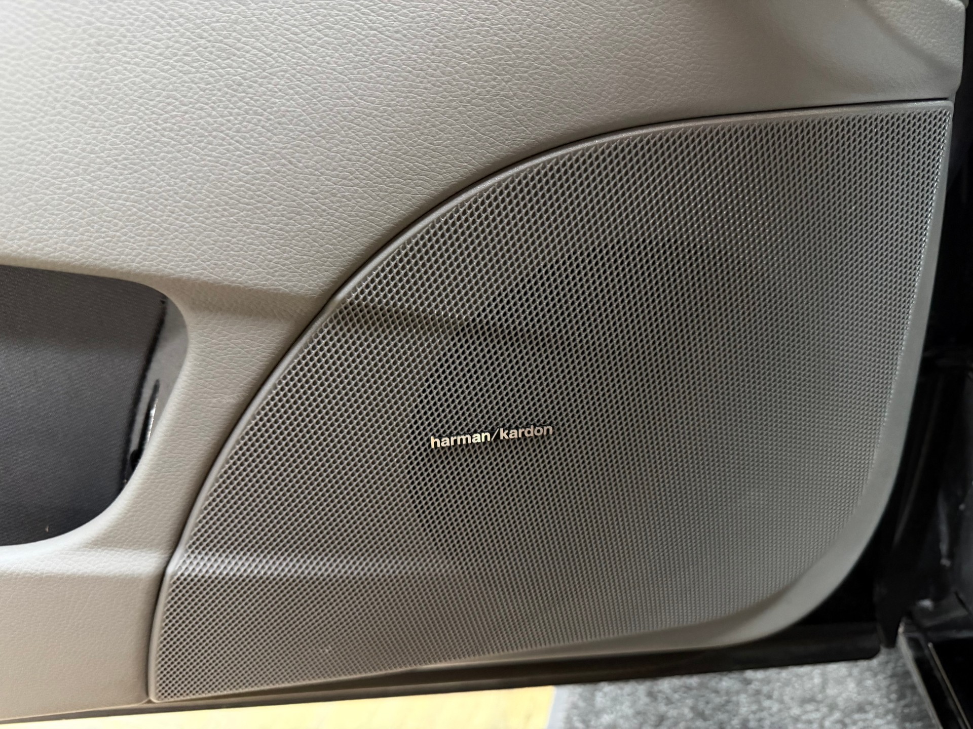 MERCEDES-BENZ CLS 500 7G-Tronic-image-9
