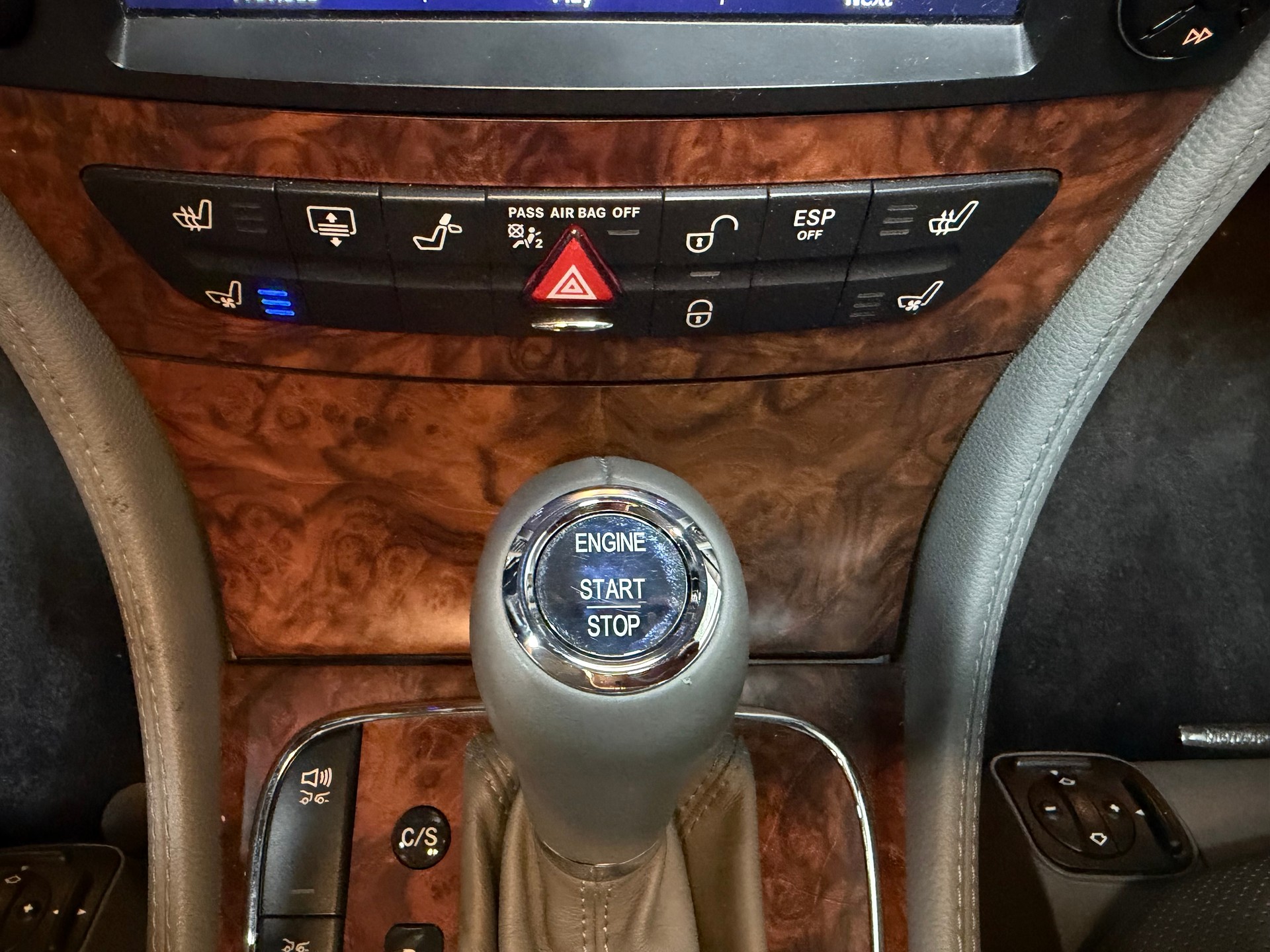 MERCEDES-BENZ CLS 500 7G-Tronic-image-16