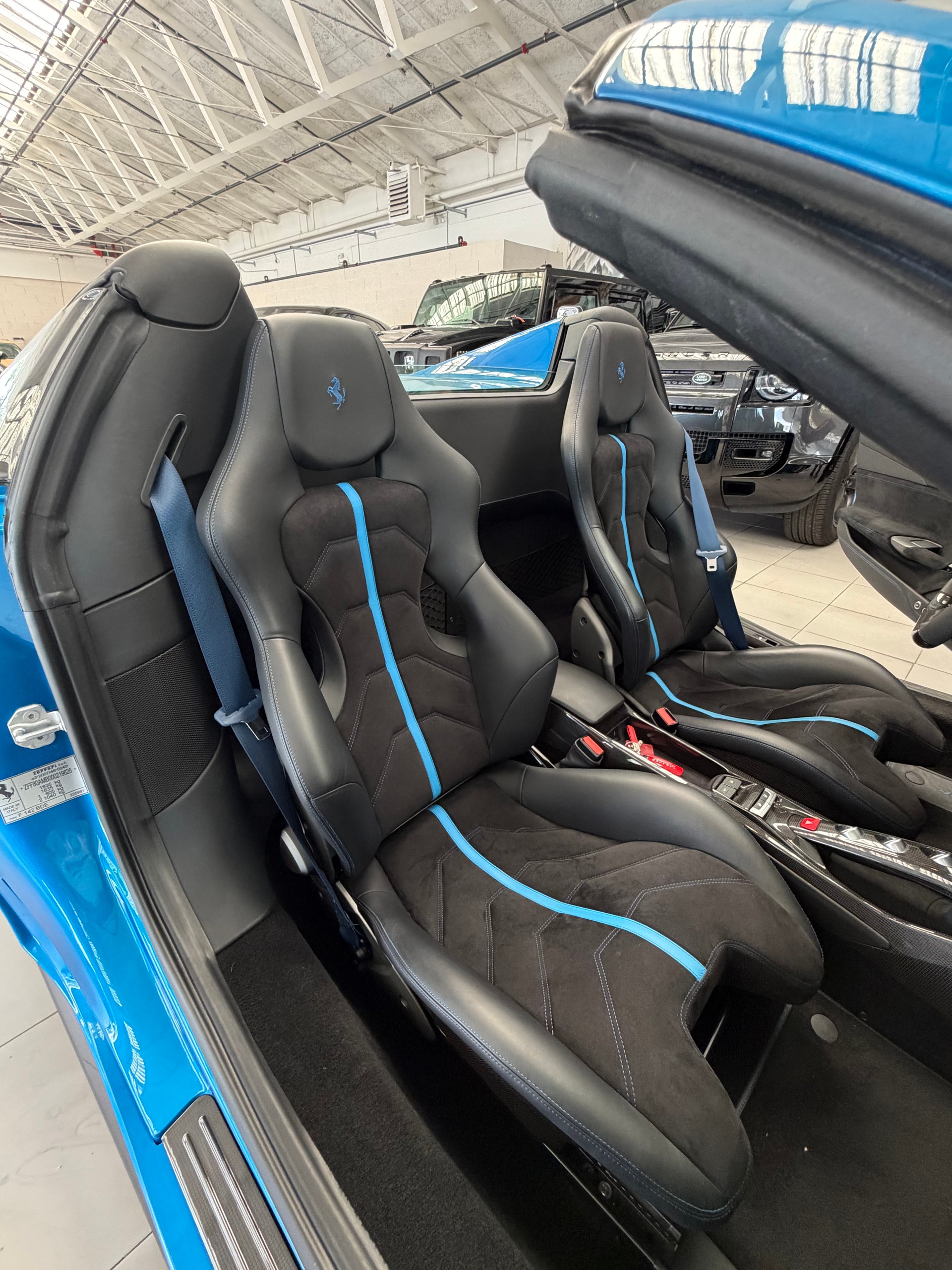 FERRARI 488 Spider 3.9 V8-image-25