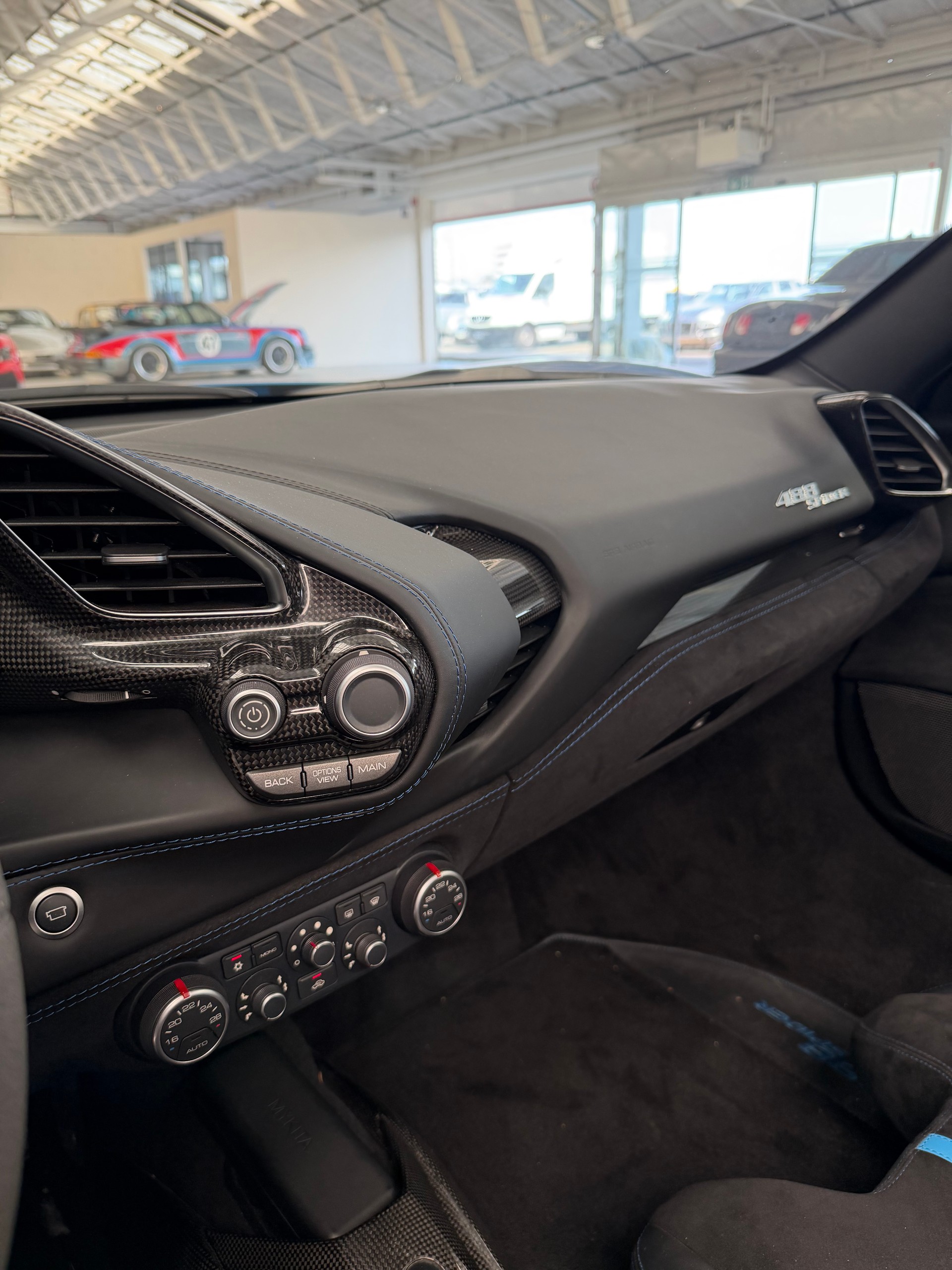 FERRARI 488 Spider 3.9 V8-image-22