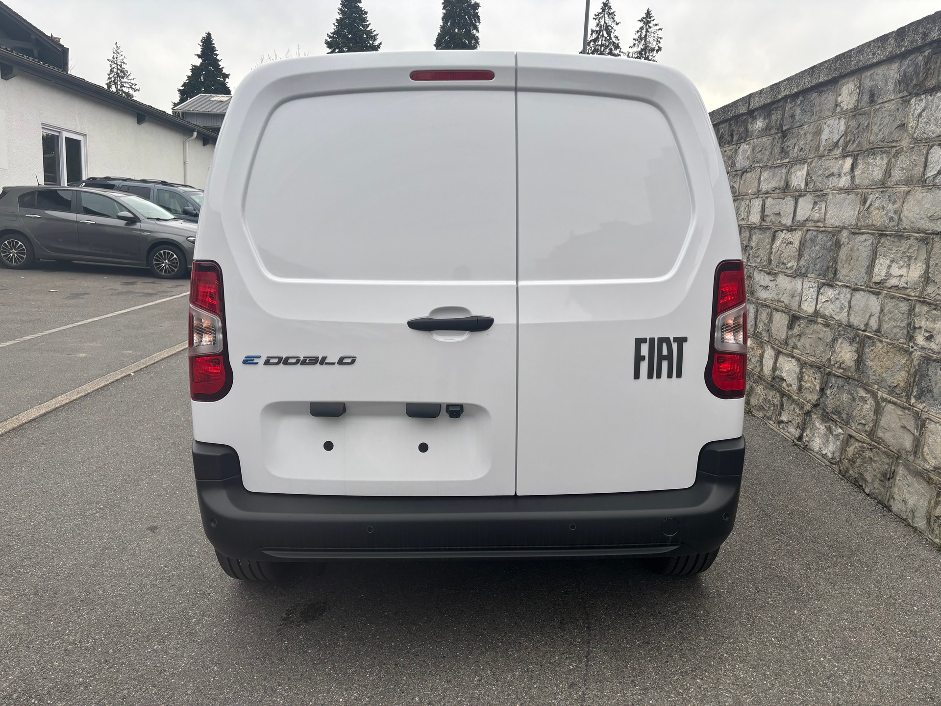 FIAT E-Doblo L1 50kWh 800kg Easy Pro-image-2
