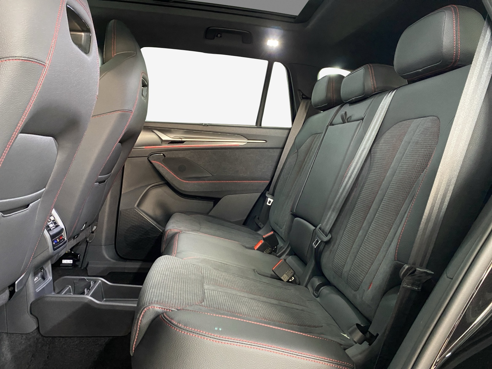SKODA Kodiaq RS 2.0TSI 265PS 7DSG4x4-image-11