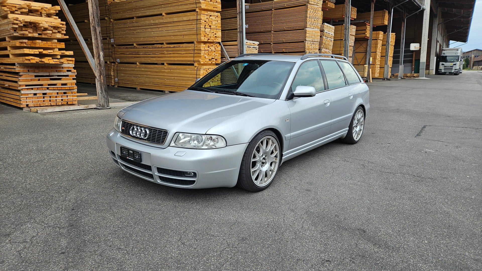 AUDI 2.7 V6 Biturbo quattro-image-0