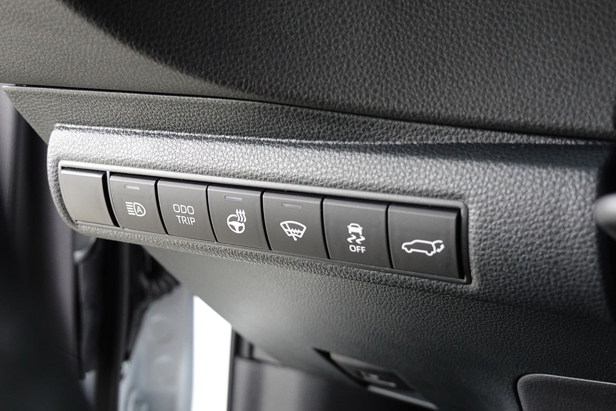 TOYOTA Corolla Touring Sports 2.0 HSD Premium e-CVT-image-11