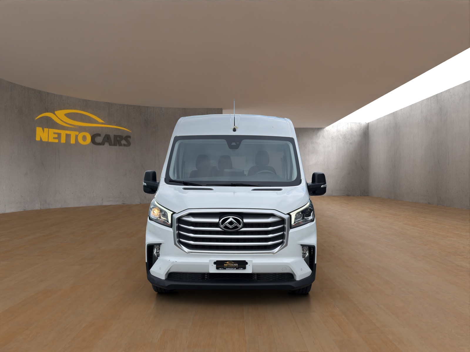 MAXUS Deliver 9 2.0D L3H2 FWD Base-showroom-element-2