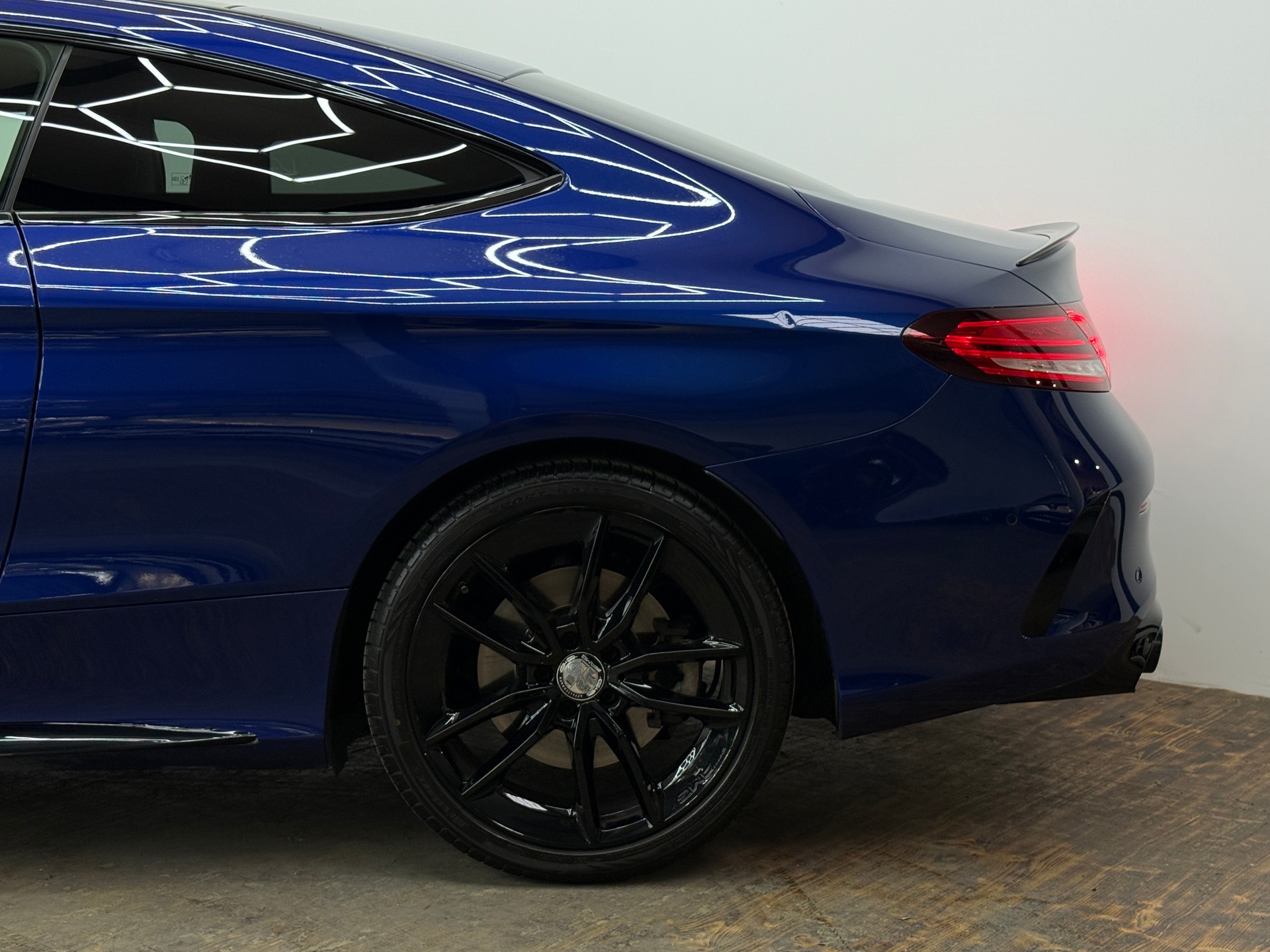 MERCEDES-BENZ C 43 AMG 4Matic 9G-tronic-image-8
