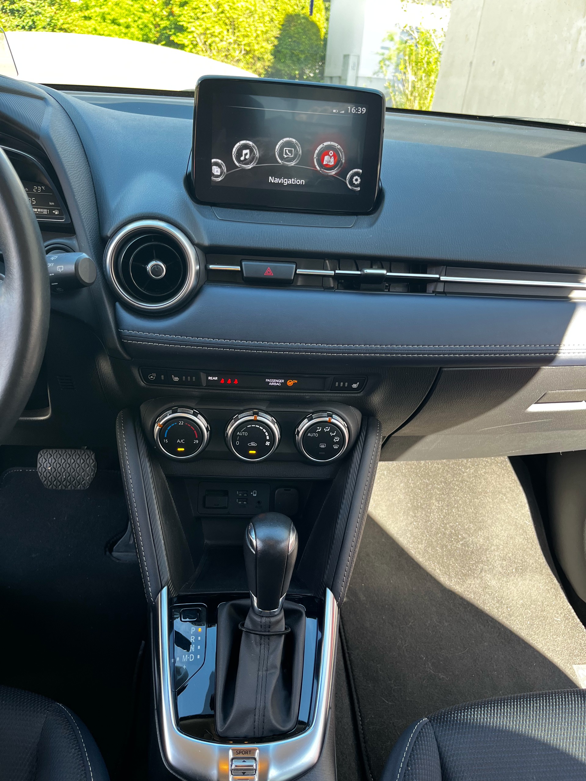MAZDA 1.5 90 Revolution-image-7