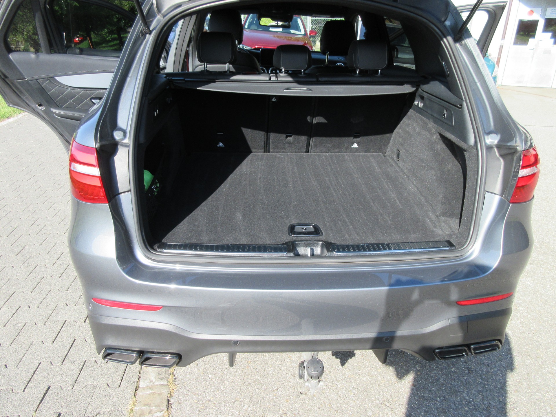 MERCEDES-BENZ GLC 63 AMG 4Matic+ 9G-Tronic-image-9