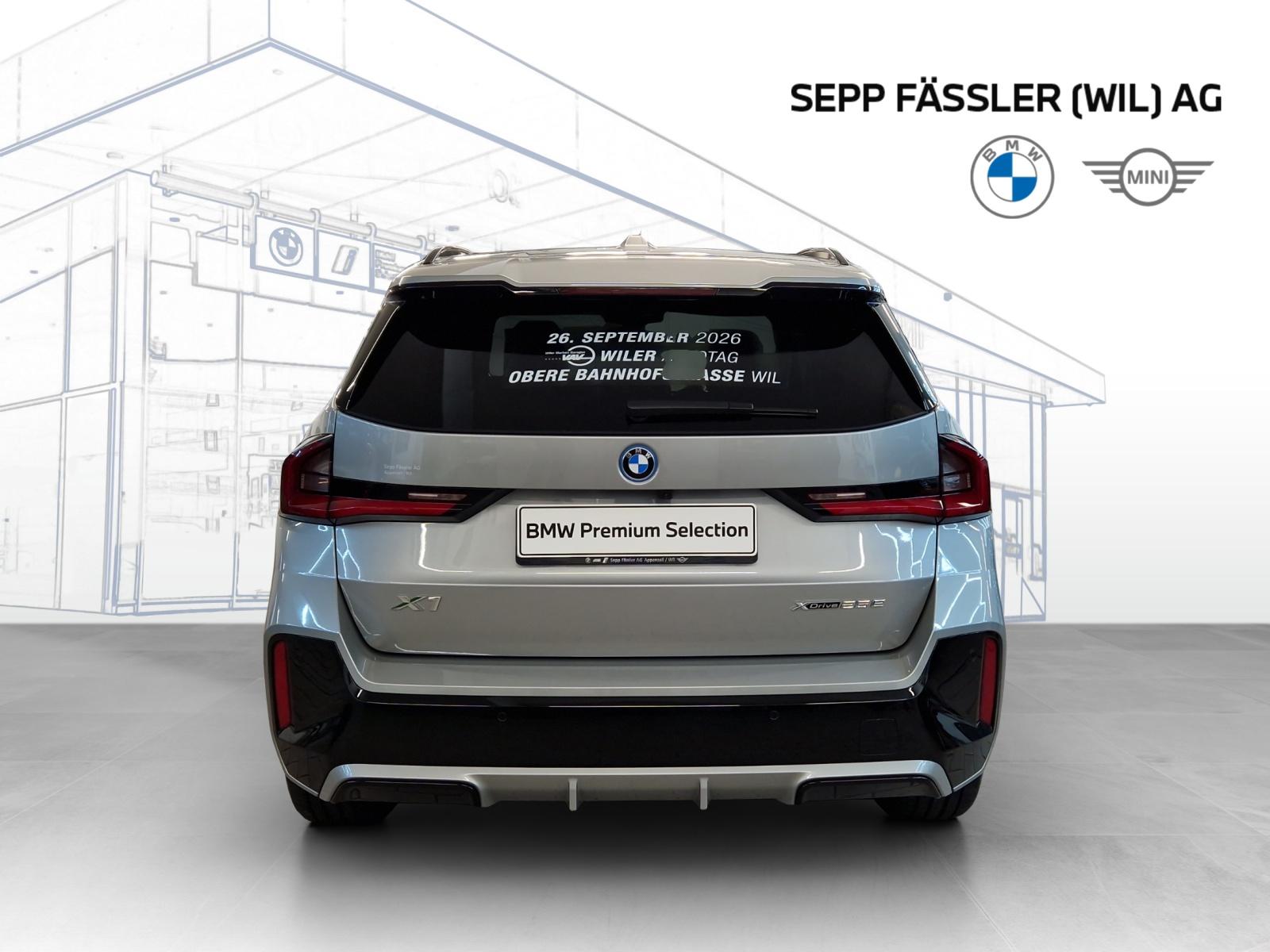 BMW X1 25e xDrive M Sport-showroom-element-3
