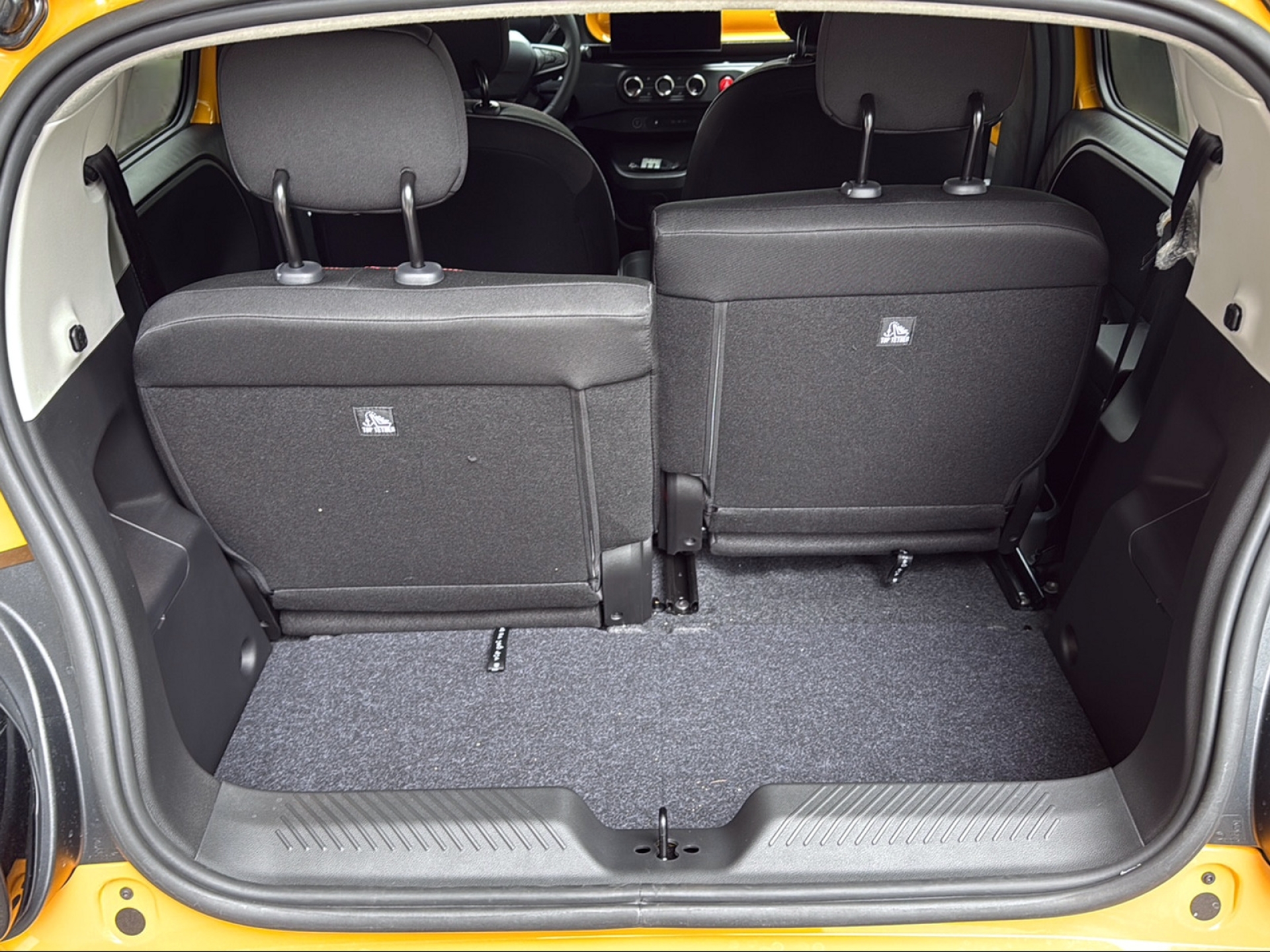 RENAULT Twingo E-Tech-image-9