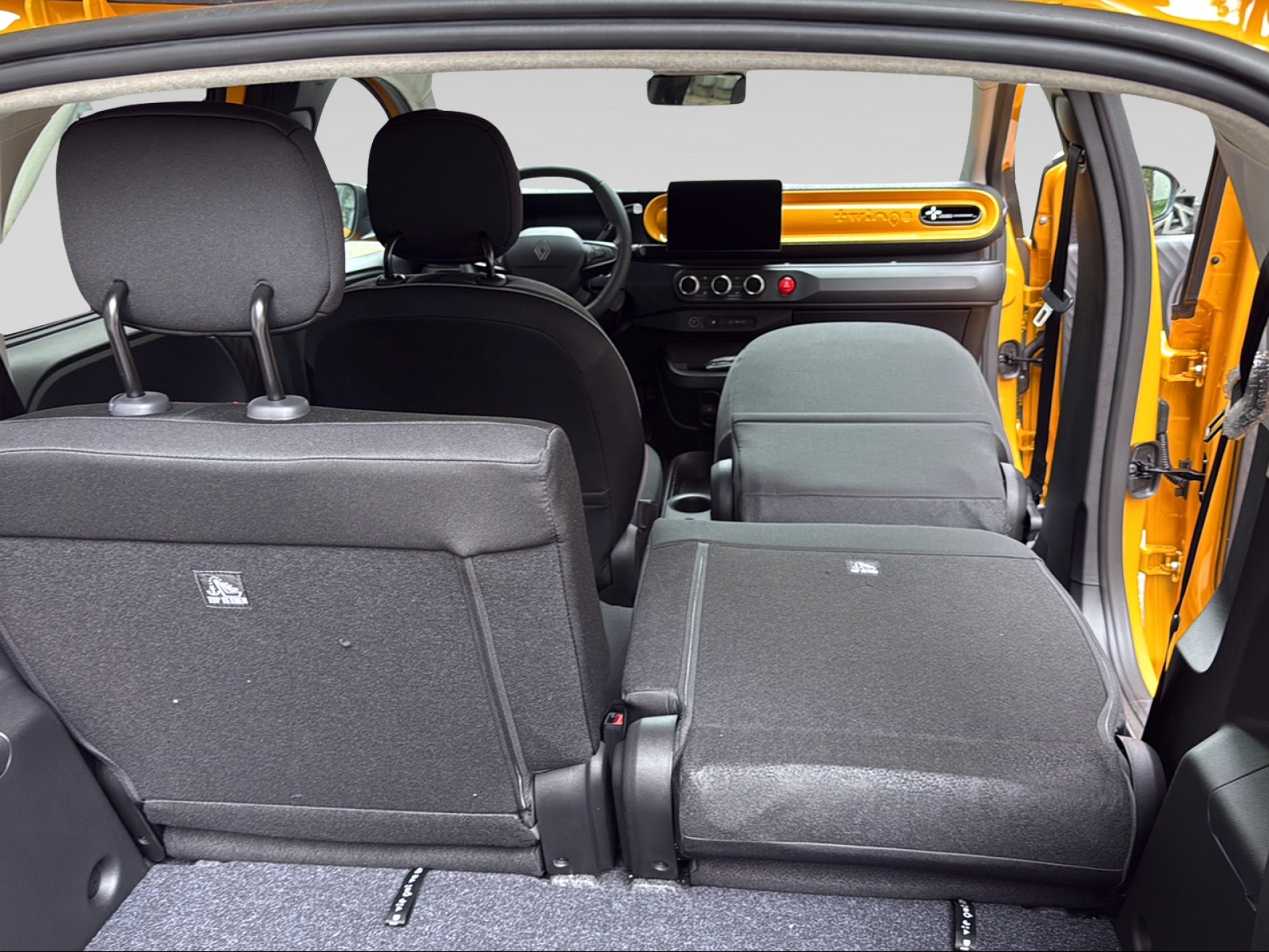 RENAULT Twingo E-Tech-image-12