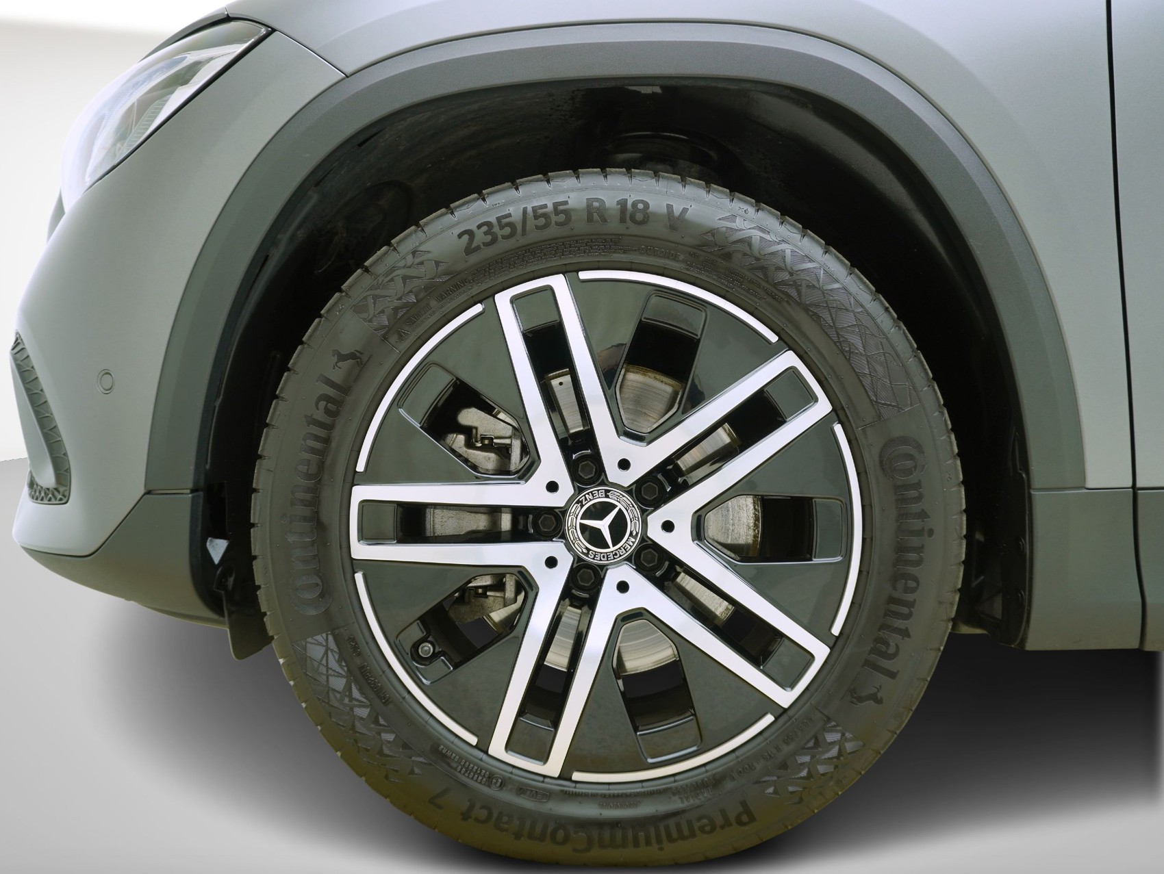 MERCEDES-BENZ GLA-Klasse GLA 220 d Progressive 4matic-image-6