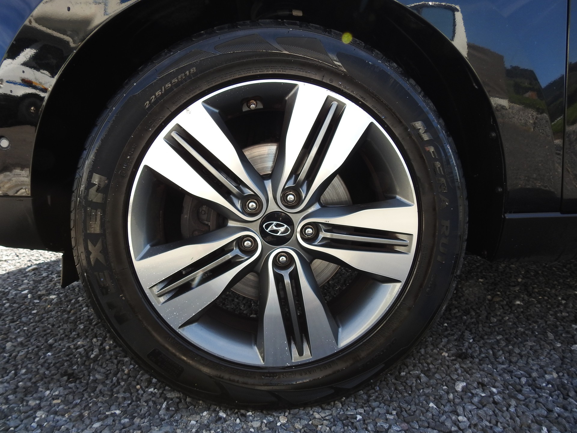 HYUNDAI iX 35 2.0 CRDi Premium 4WD Automatic-image-8