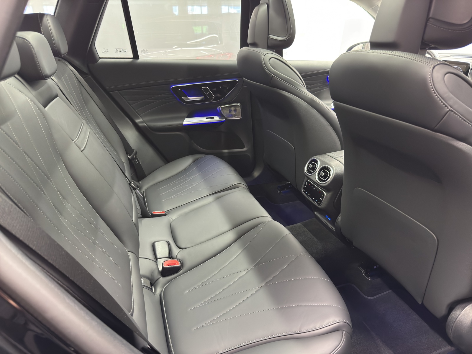 MERCEDES-BENZ GLC 450 d AMG Line 4Matic-image-9