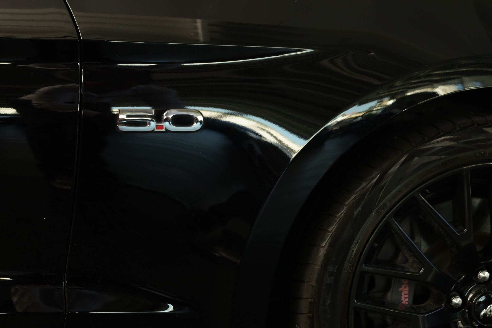 FORD Mustang Fastback 5.0 V8 GT Automat-image-21