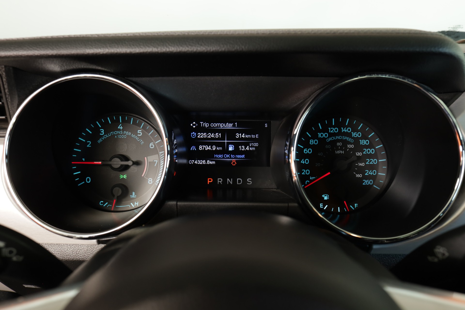 FORD Mustang Fastback 5.0 V8 GT Automat-image-15