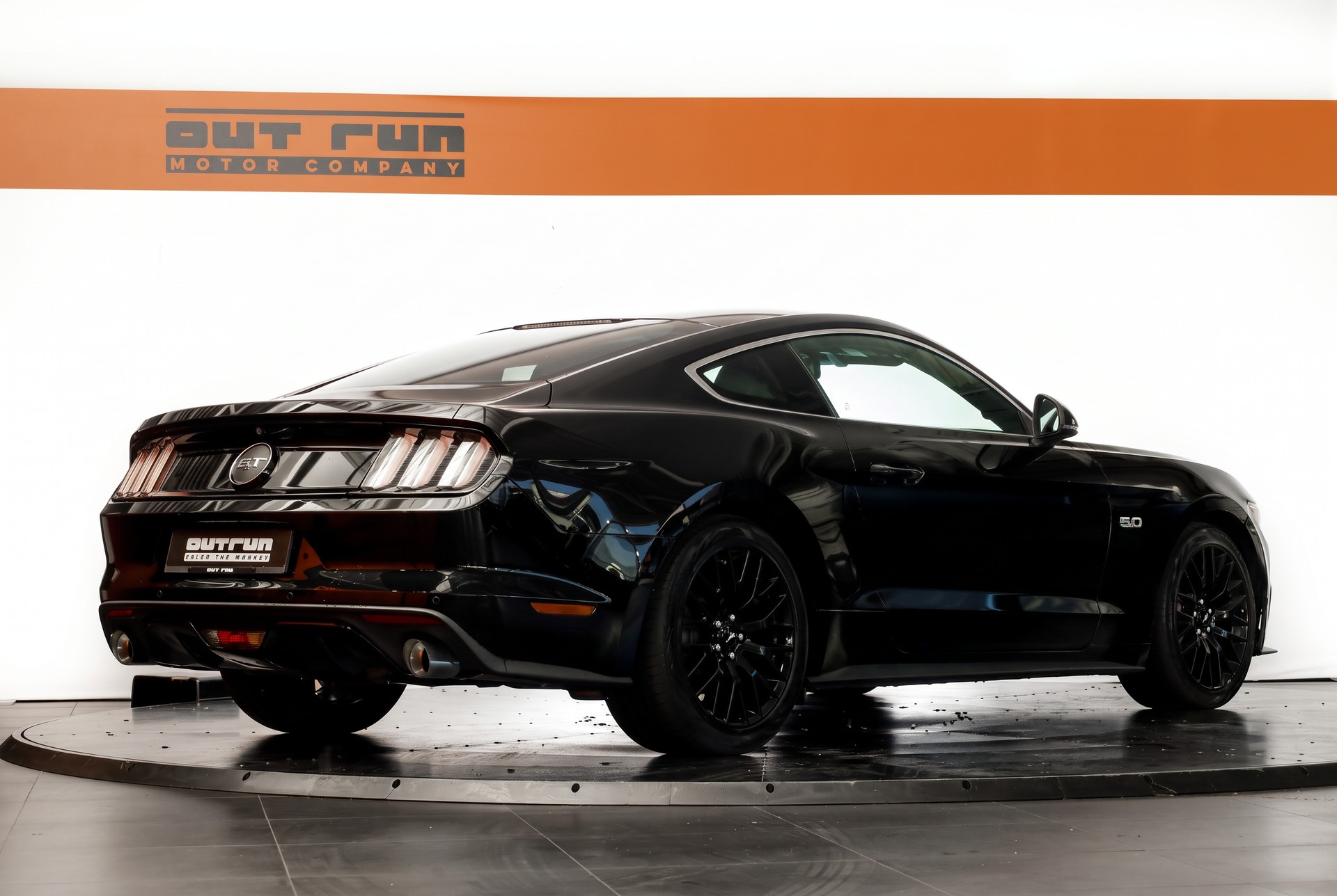 FORD Mustang Fastback 5.0 V8 GT Automat-image-7