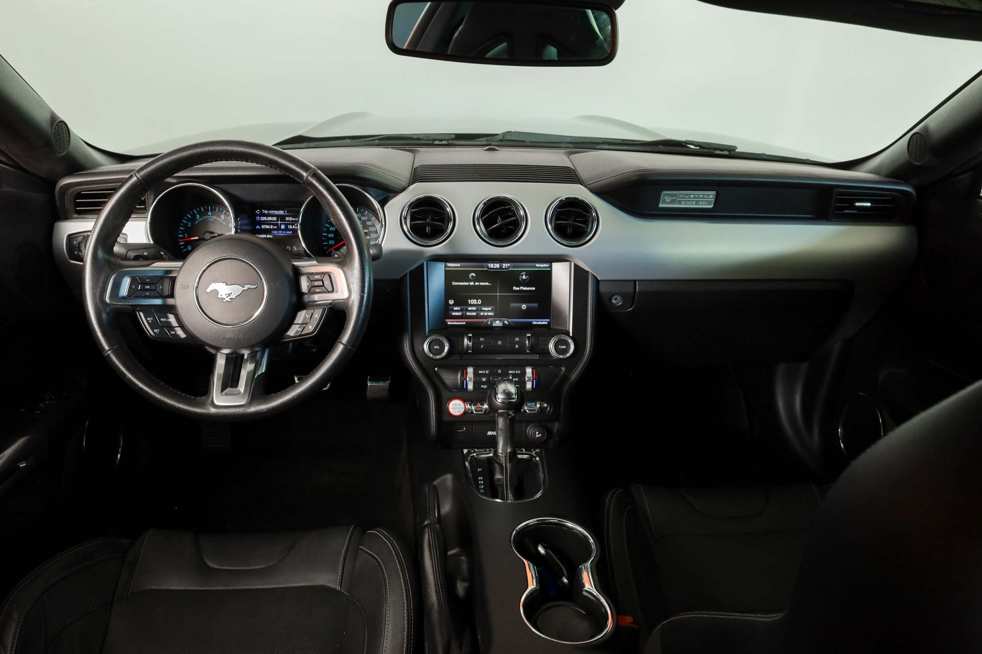 FORD Mustang Fastback 5.0 V8 GT Automat-image-10