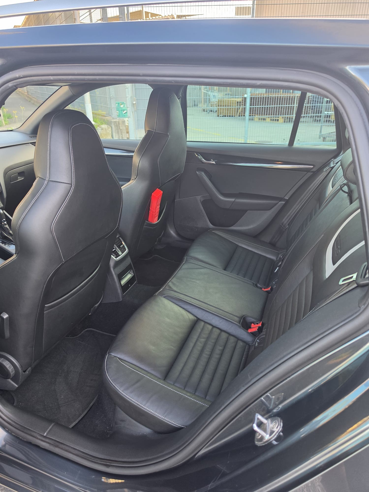 SKODA 2.0 TSI RS DSG-image-6