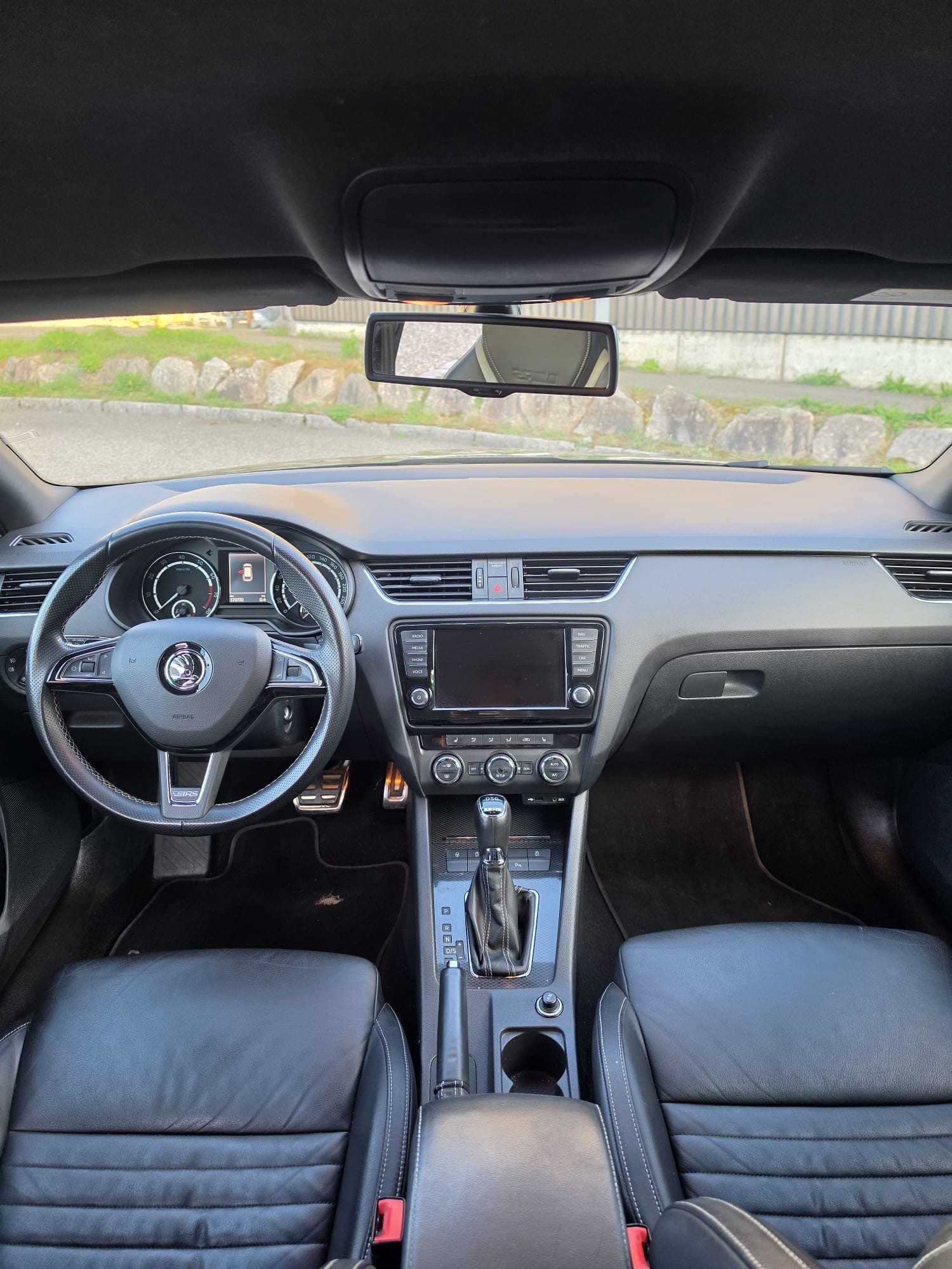 SKODA 2.0 TSI RS DSG-image-5
