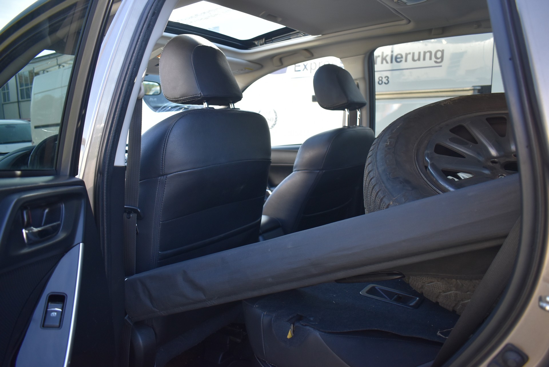 SUBARU Forester 2.0i Executive Lineartronic-image-9