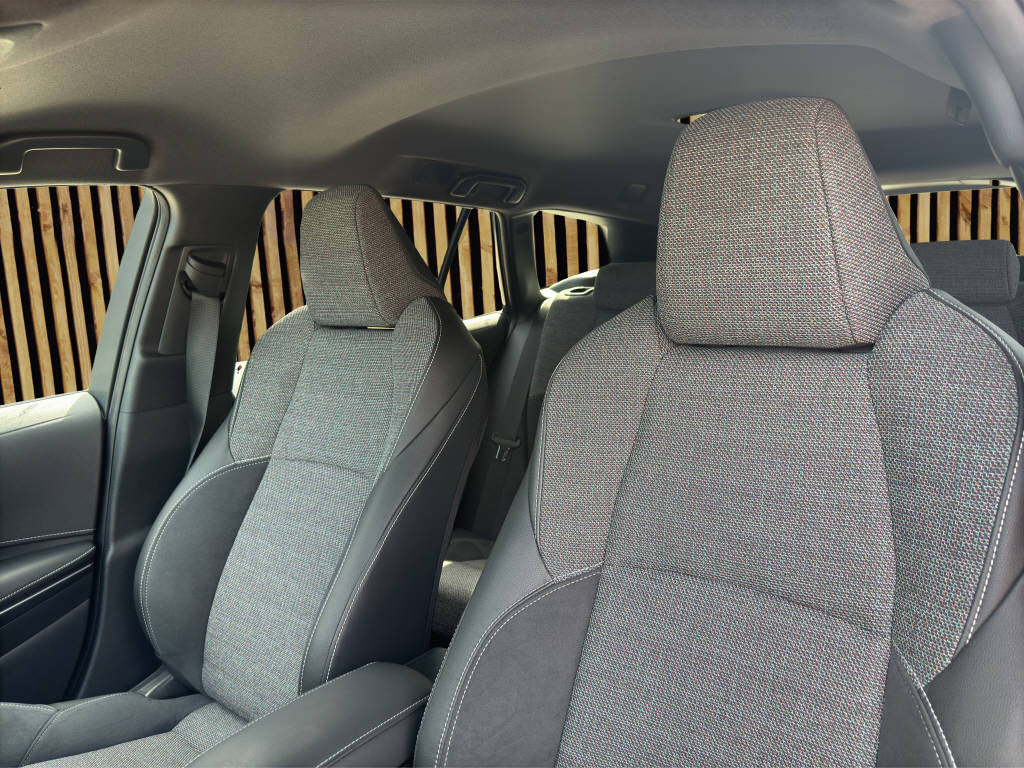 TOYOTA Corolla Touring Sports 1.8 HSD Trend-image-13