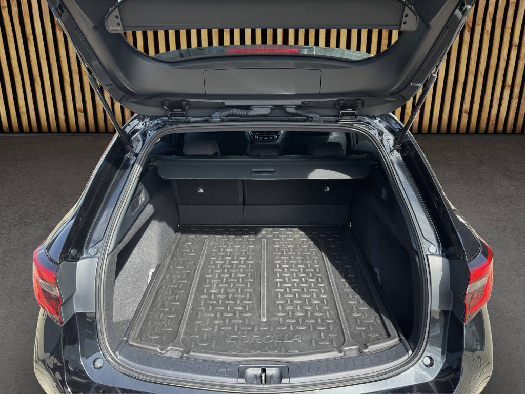TOYOTA Corolla Touring Sports 1.8 HSD Trend-image-14