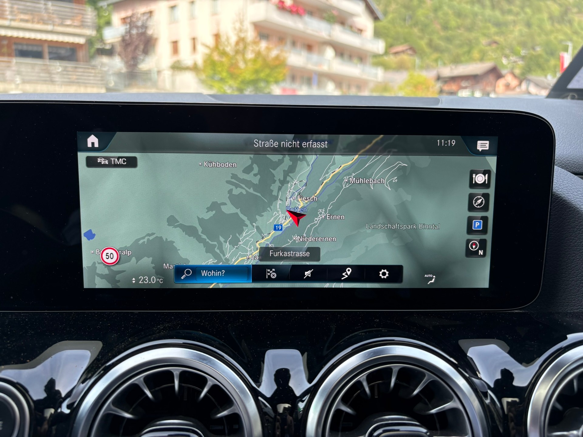 MERCEDES-BENZ GLA 250 AMG Line 4Matic-image-9