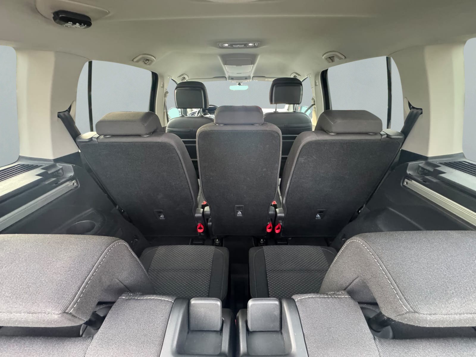 VW Touran 1.5 TSI EVO Comfortline DSG-image-8