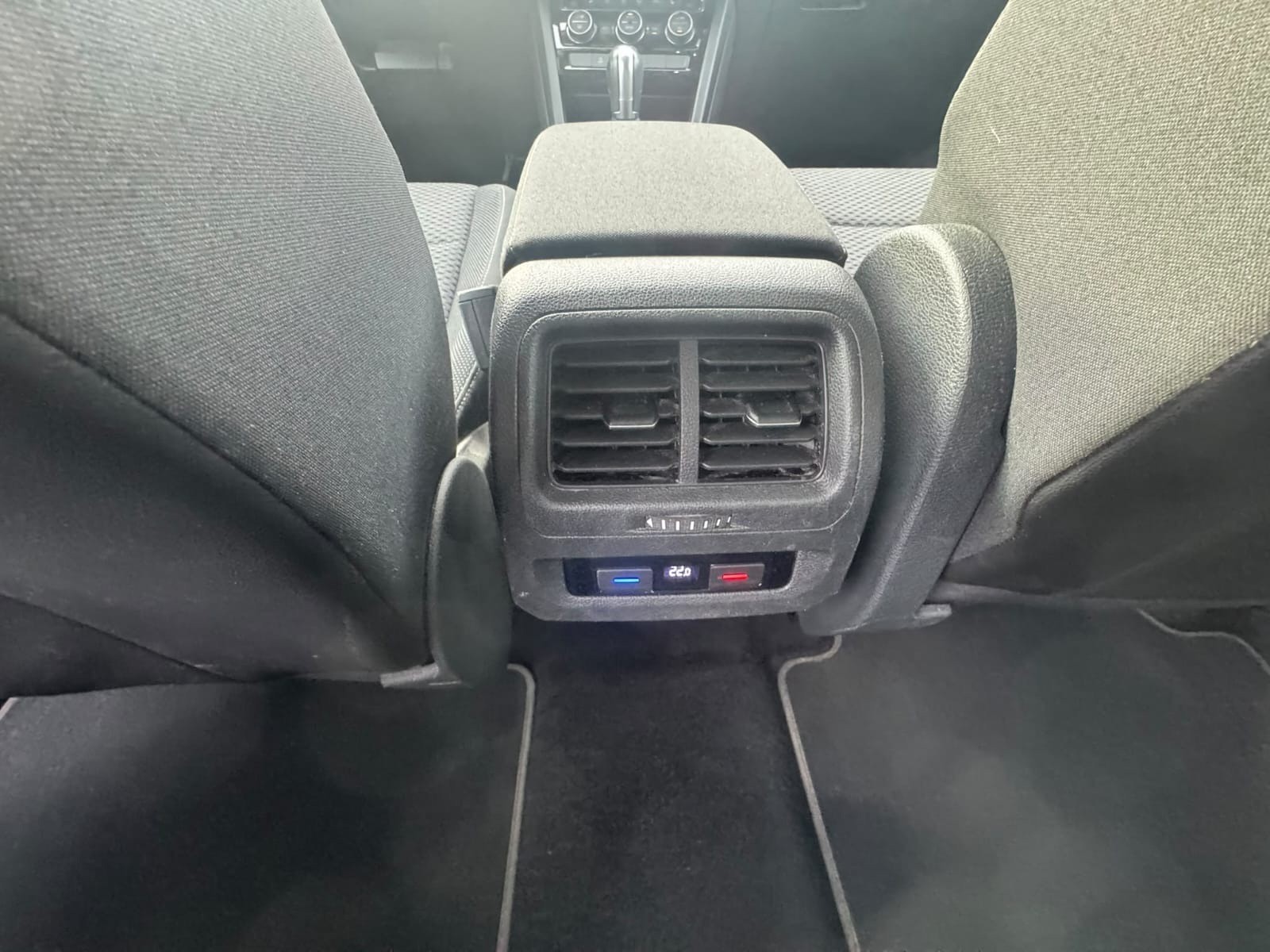 VW Touran 1.5 TSI EVO Comfortline DSG-image-7