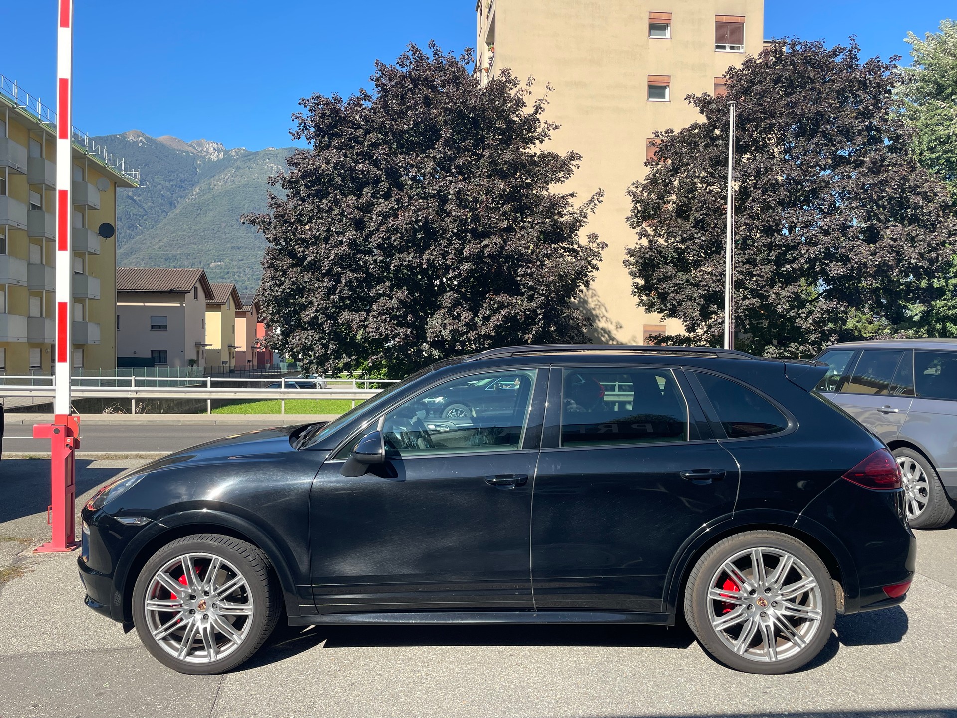 PORSCHE Cayenne GTS-image-6
