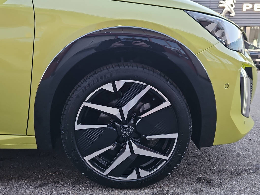 PEUGEOT 208 Hybrid 110 e-DCS6 GT-image-11