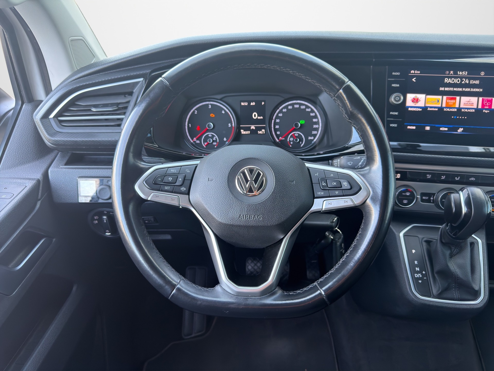 VW T6.1 Multivan 2.0 TDI 150 Trendline DSG-image-6
