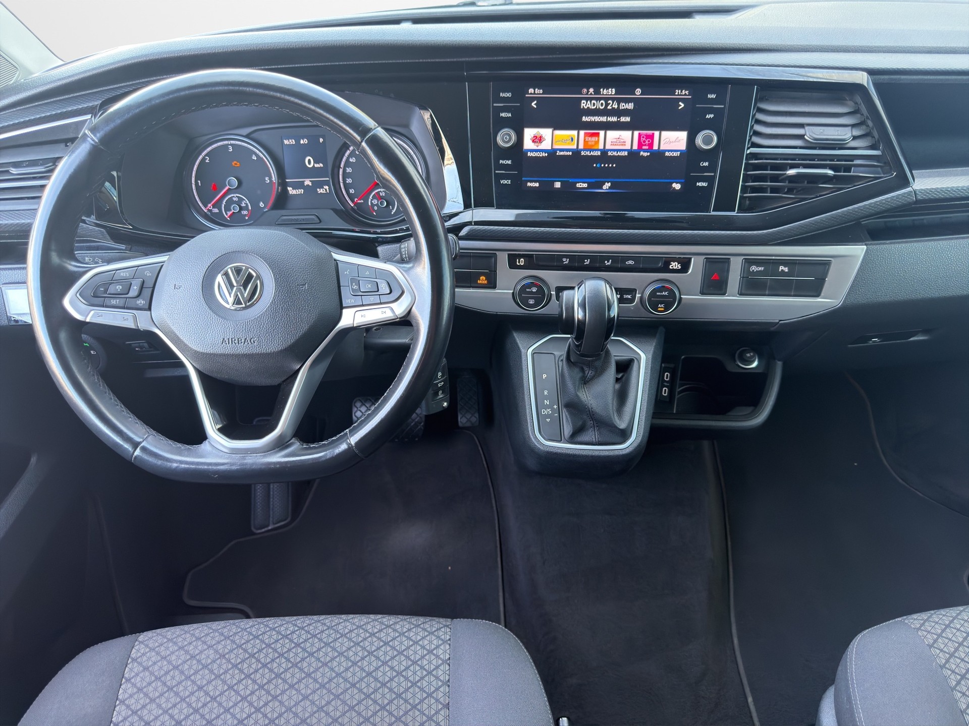 VW T6.1 Multivan 2.0 TDI 150 Trendline DSG-image-8
