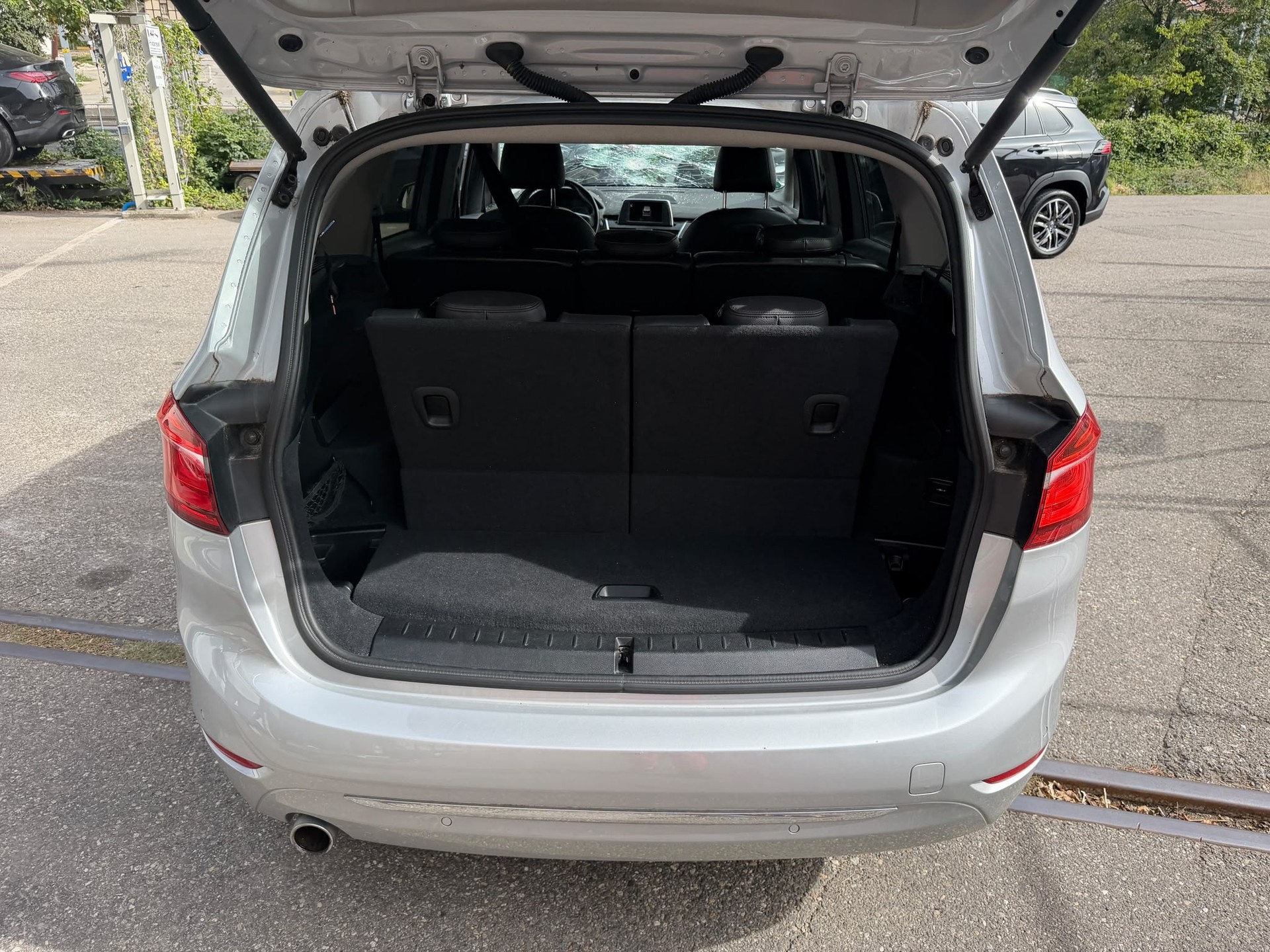 BMW 218d Gran Tourer Steptronic-image-7