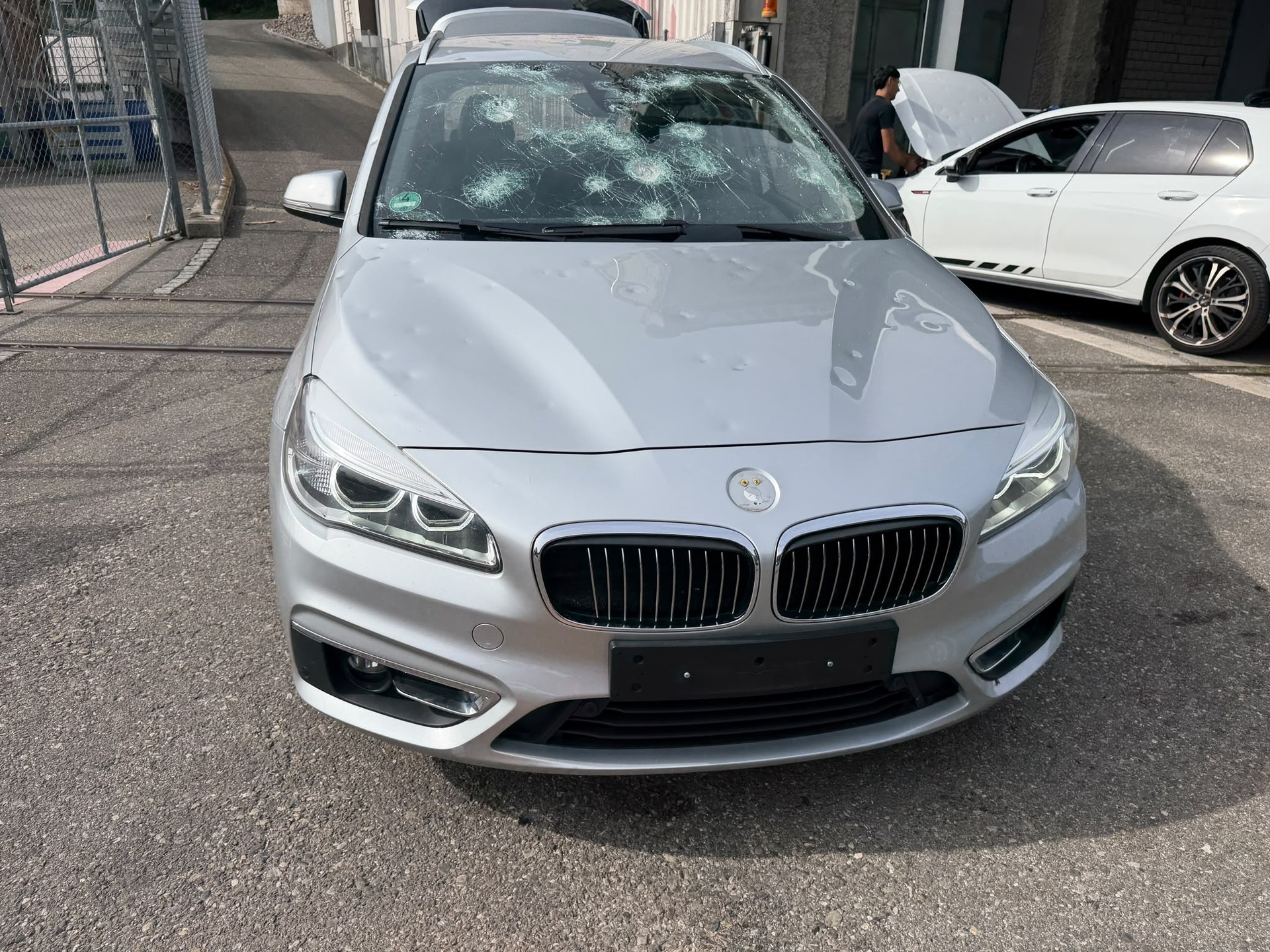 BMW 218d Gran Tourer Steptronic-image-3