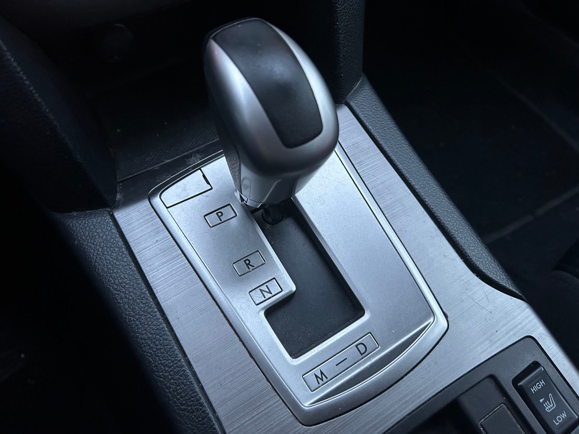 SUBARU Legacy 2.0i Advantage AWD Lineartronic-image-7