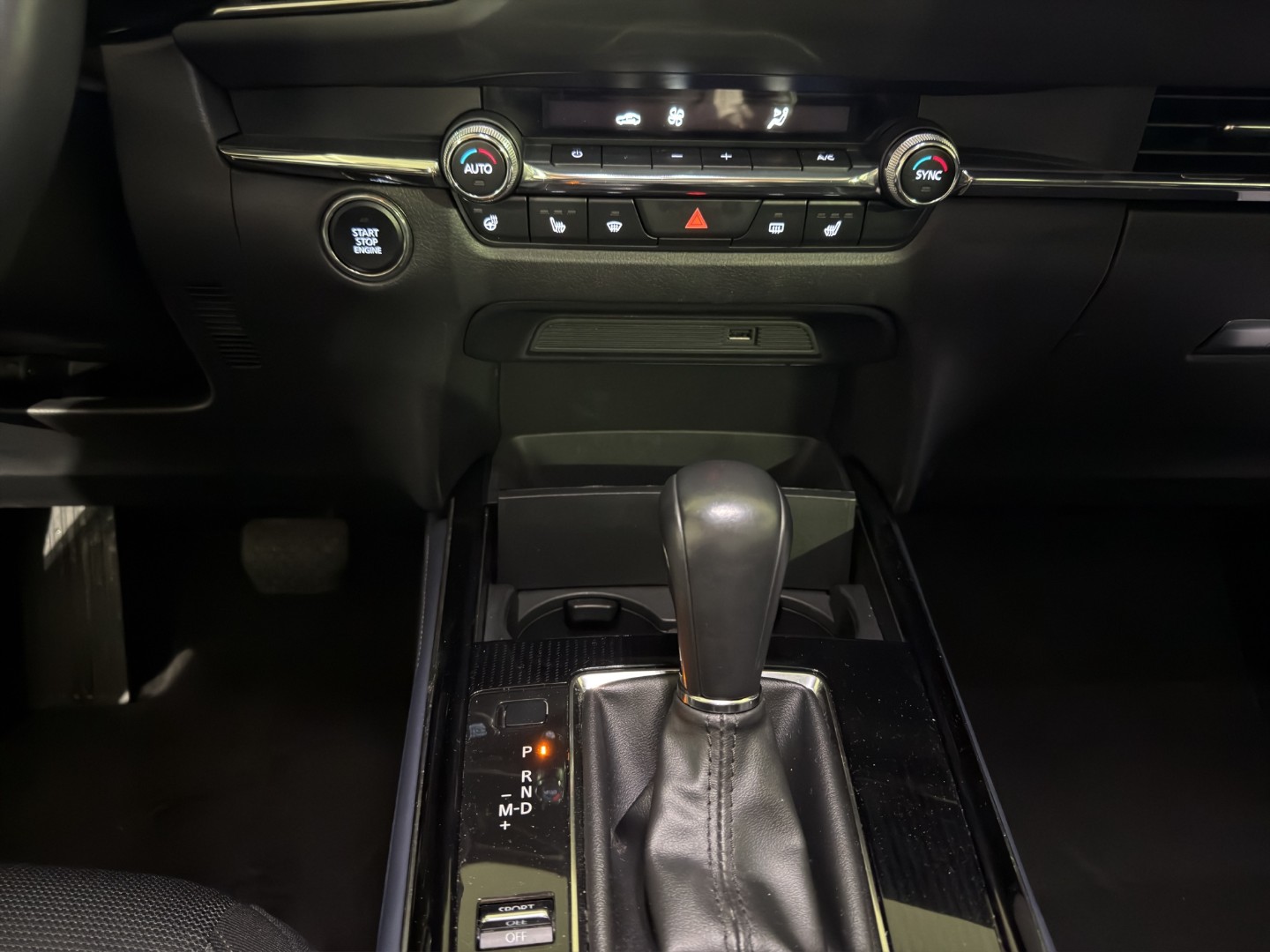 MAZDA CX-30 SKYACTIV-X M Hybrid 180 Revolution AWD Automat-image-11