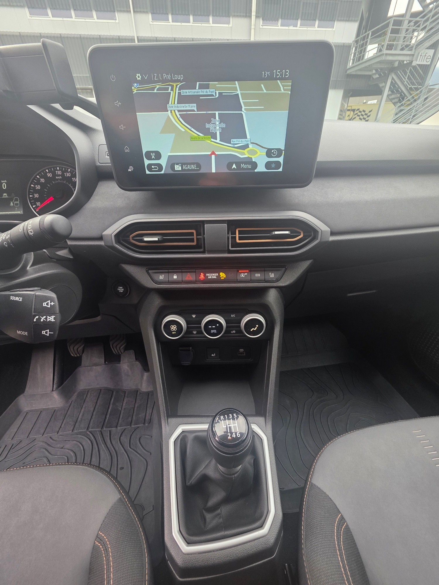 DACIA Sandero Stepway TCe 110 Extreme+-image-9