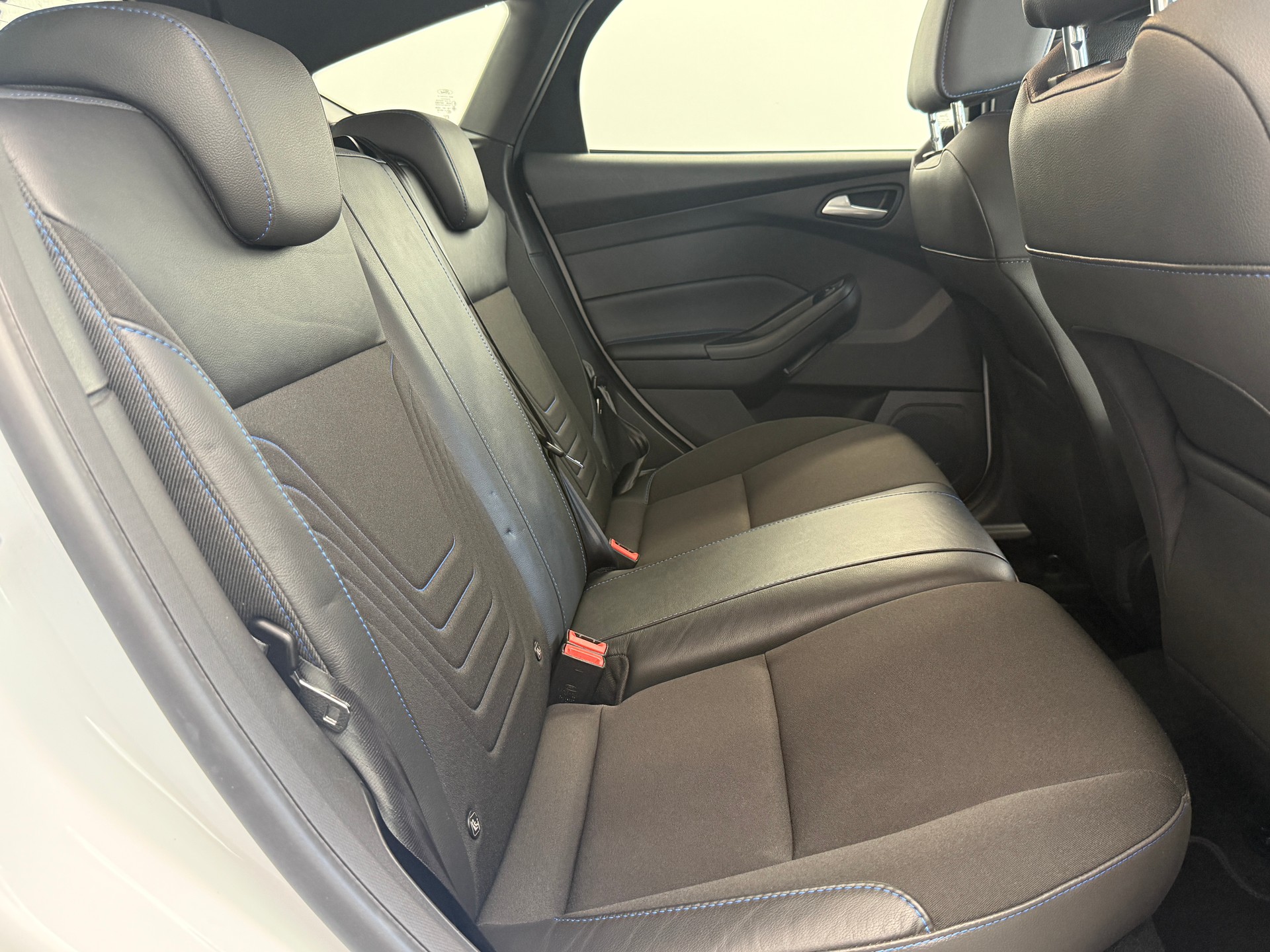 FORD Focus 2.3 EcoBoost RS AWD Ab 330.- pro Monat-image-12