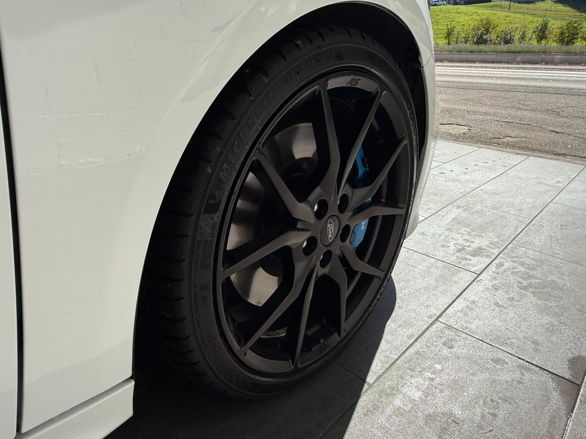 FORD Focus 2.3 EcoBoost RS AWD Ab 330.- pro Monat-image-24