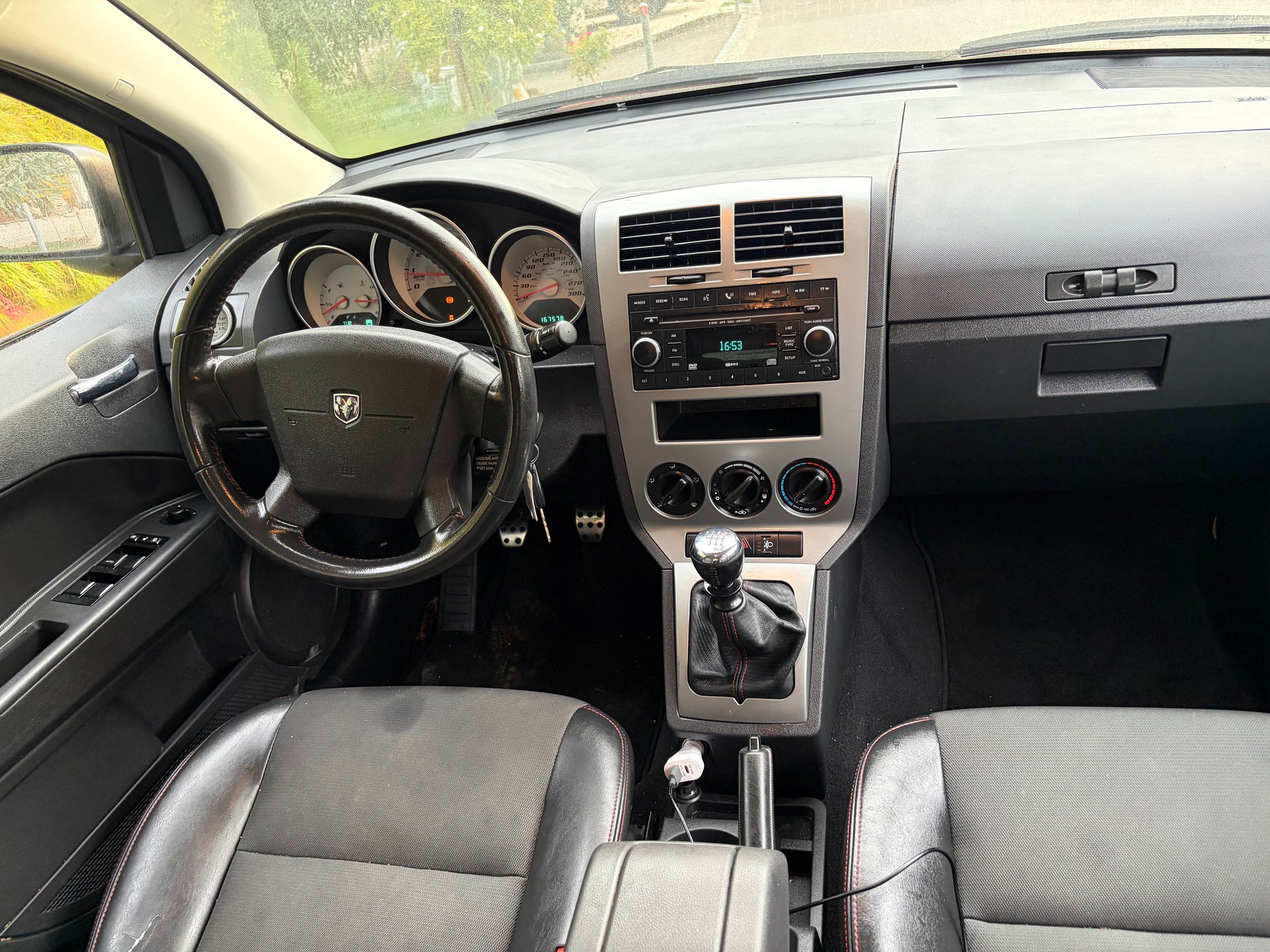 DODGE Caliber 2.4 SRT4-image-5