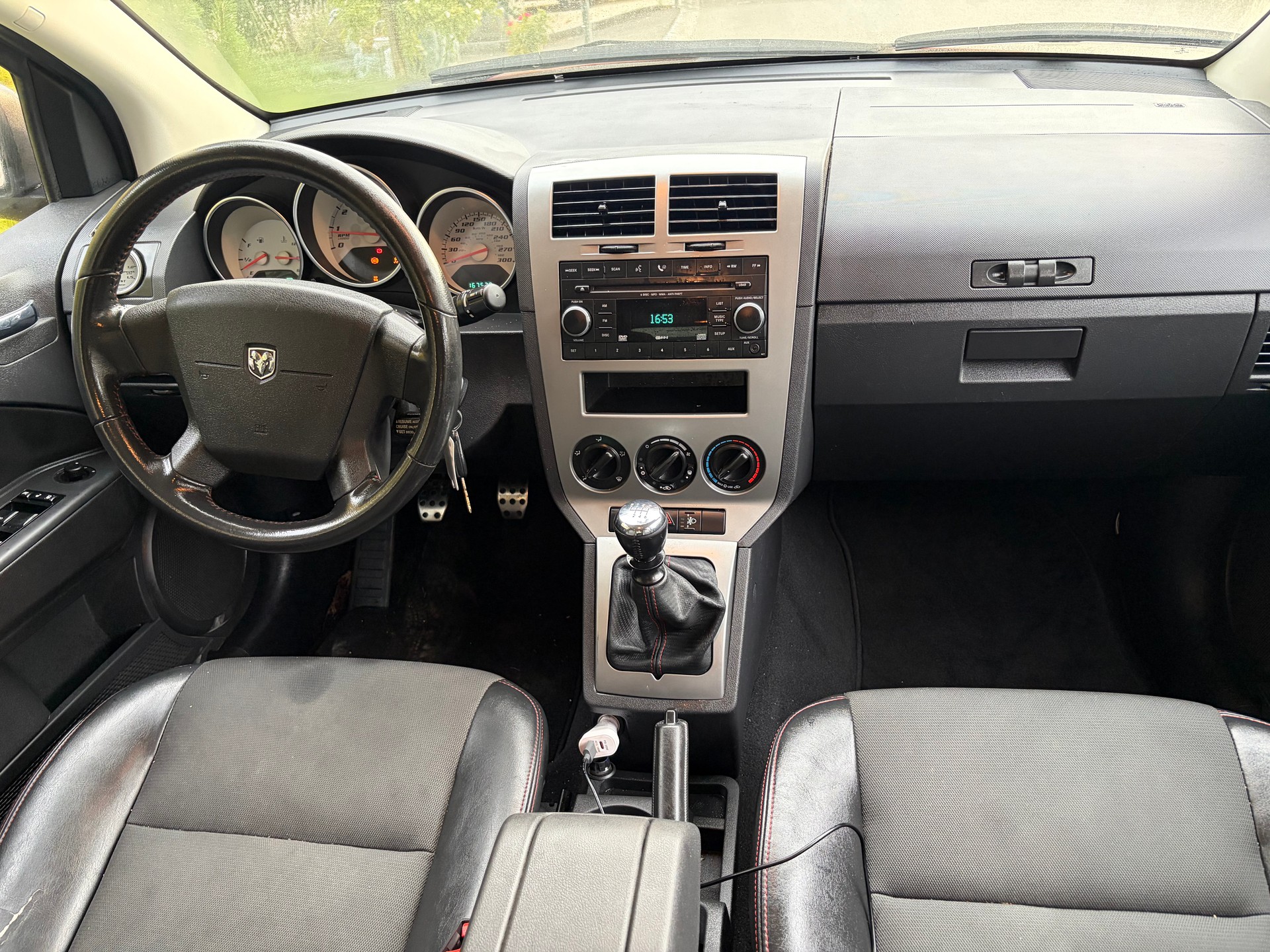DODGE Caliber 2.4 SRT4-image-6