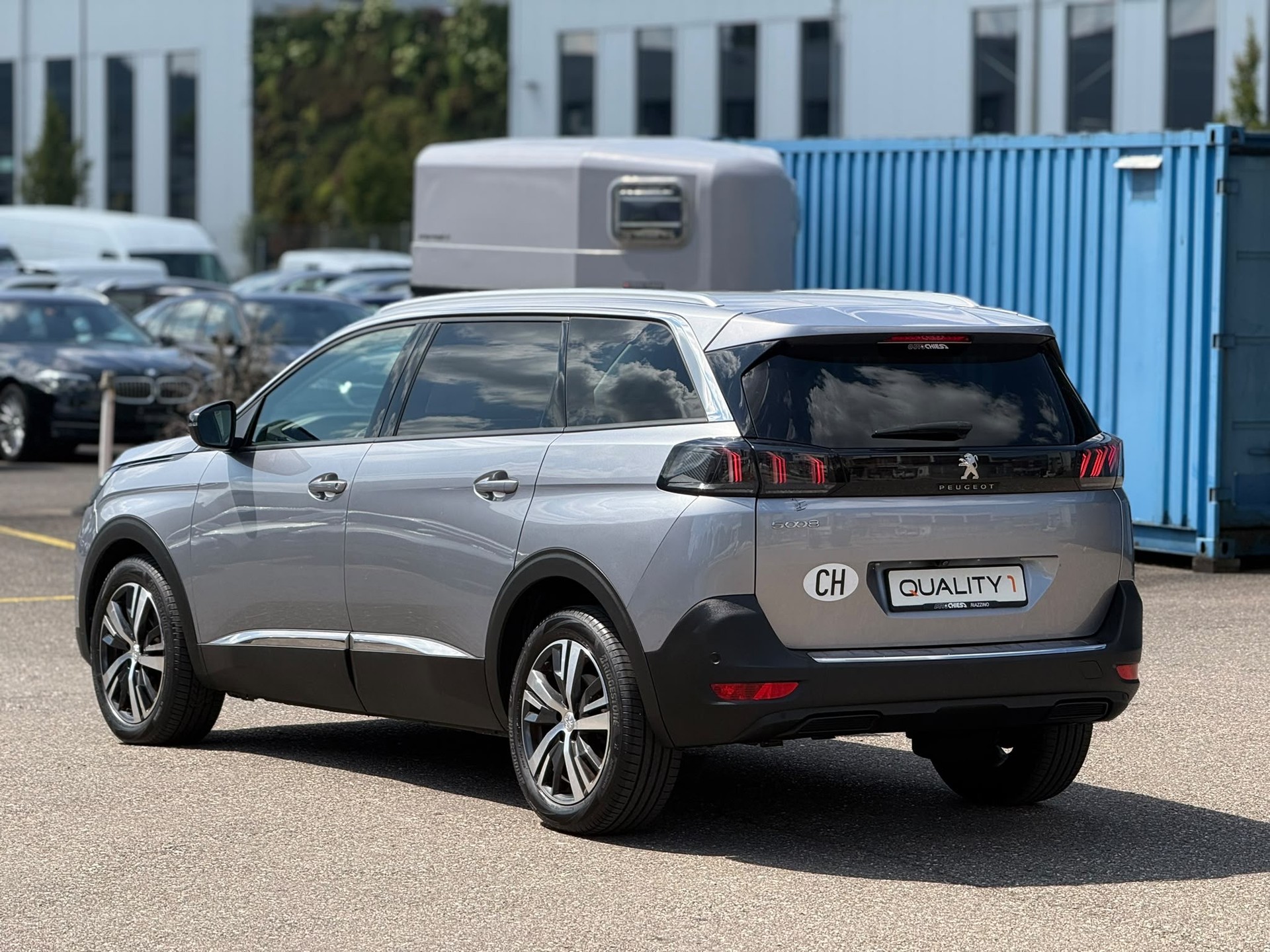 PEUGEOT 5008 1.5 BlueHDi GT Pack EAT8-image-1