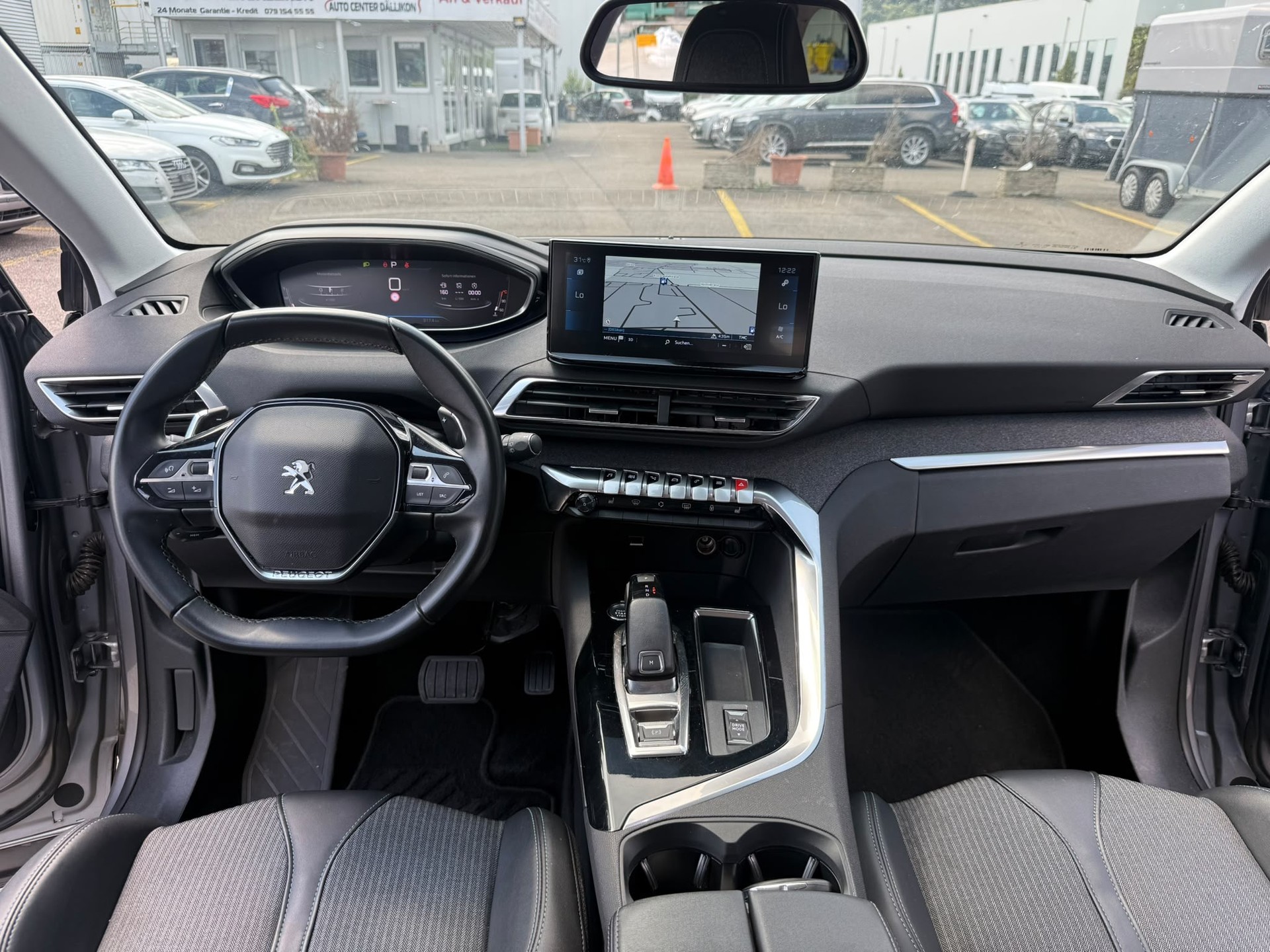 PEUGEOT 5008 1.5 BlueHDi GT Pack EAT8-image-8