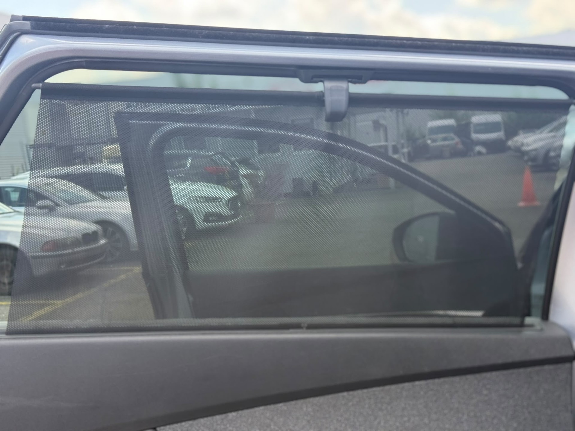 PEUGEOT 5008 1.5 BlueHDi GT Pack EAT8-image-2